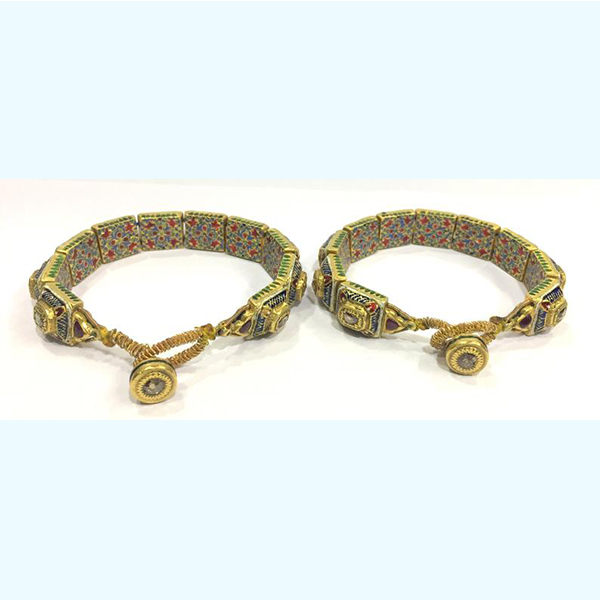 natural and artistic